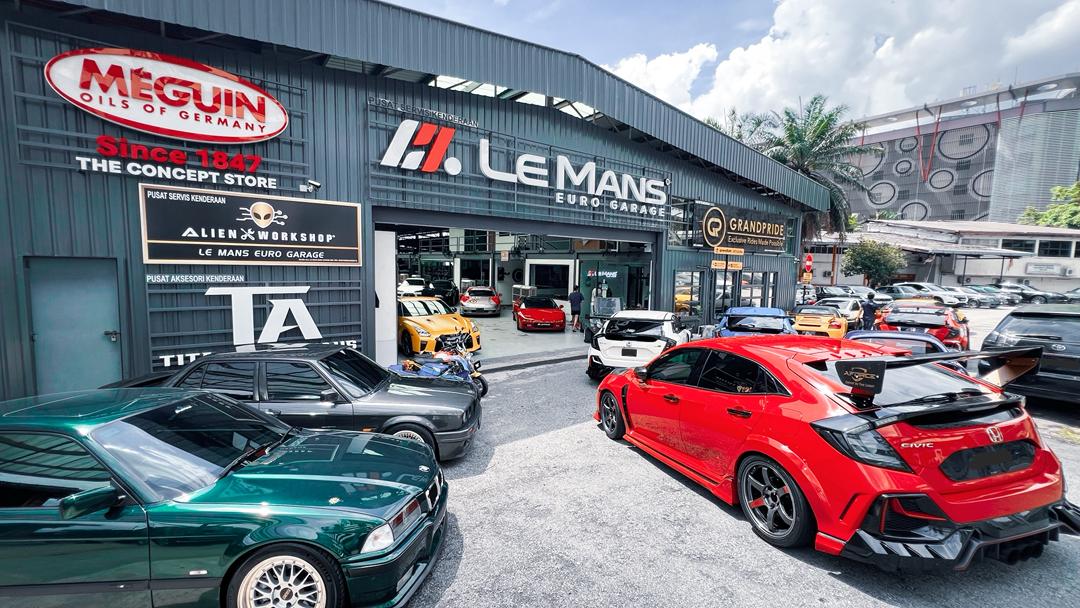 Le Mans Euro Garage Workshop
